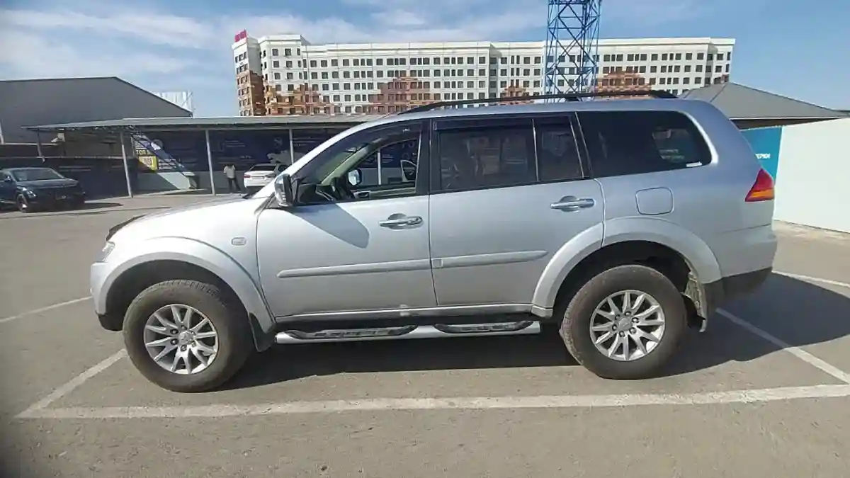 Mitsubishi Pajero Sport 2011 года за 10 000 000 тг. в Шымкент