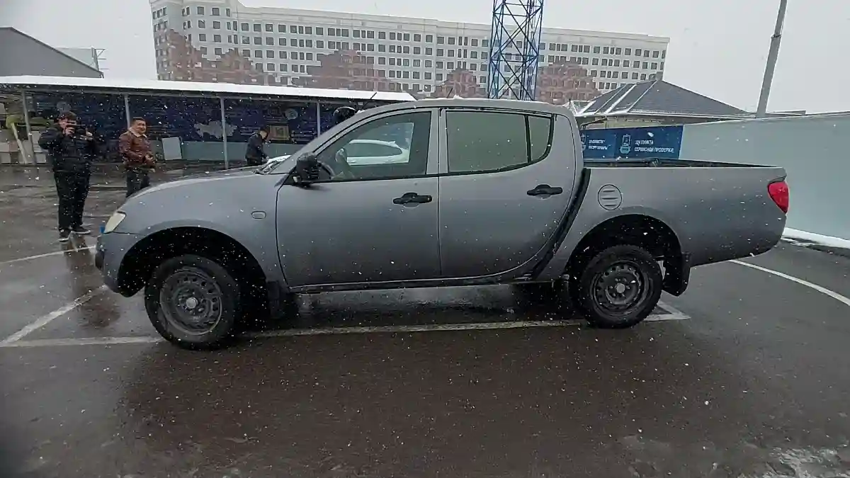 Mitsubishi L200 2015 года за 7 000 000 тг. в Шымкент