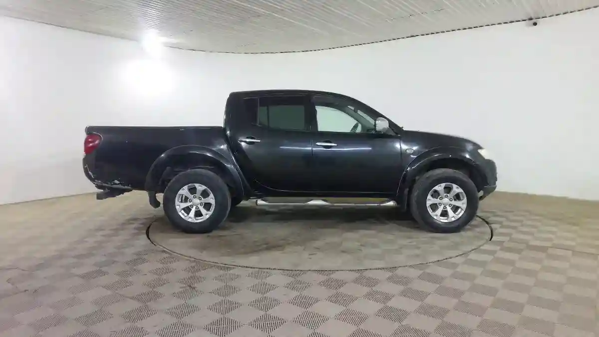 Mitsubishi L200 2010 года за 4 990 000 тг. в Шымкент