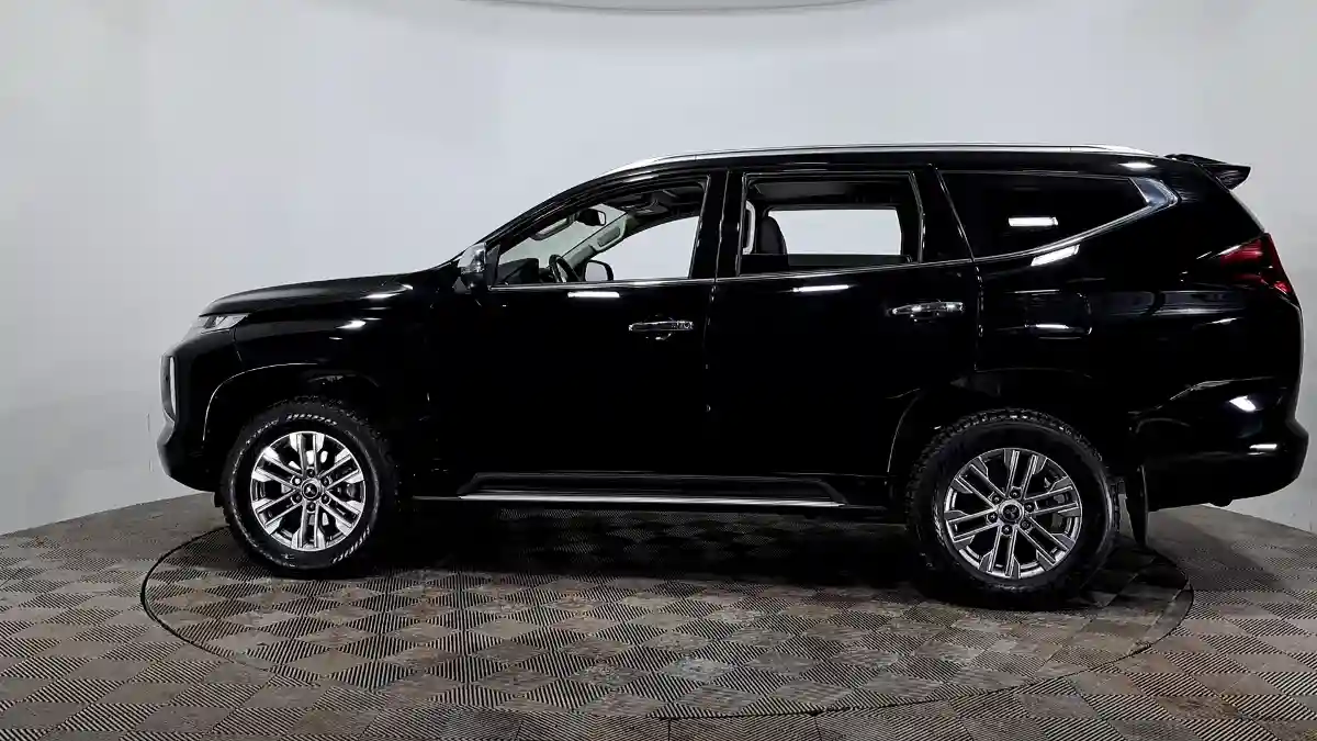 Mitsubishi Pajero Sport 2020 года за 16 990 000 тг. в Астана