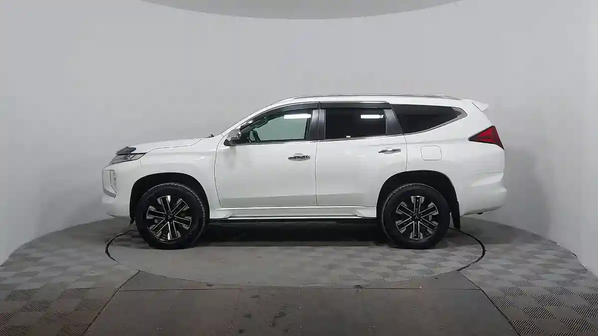 Mitsubishi Montero Sport 2022 года за 16 100 000 тг. в Астана