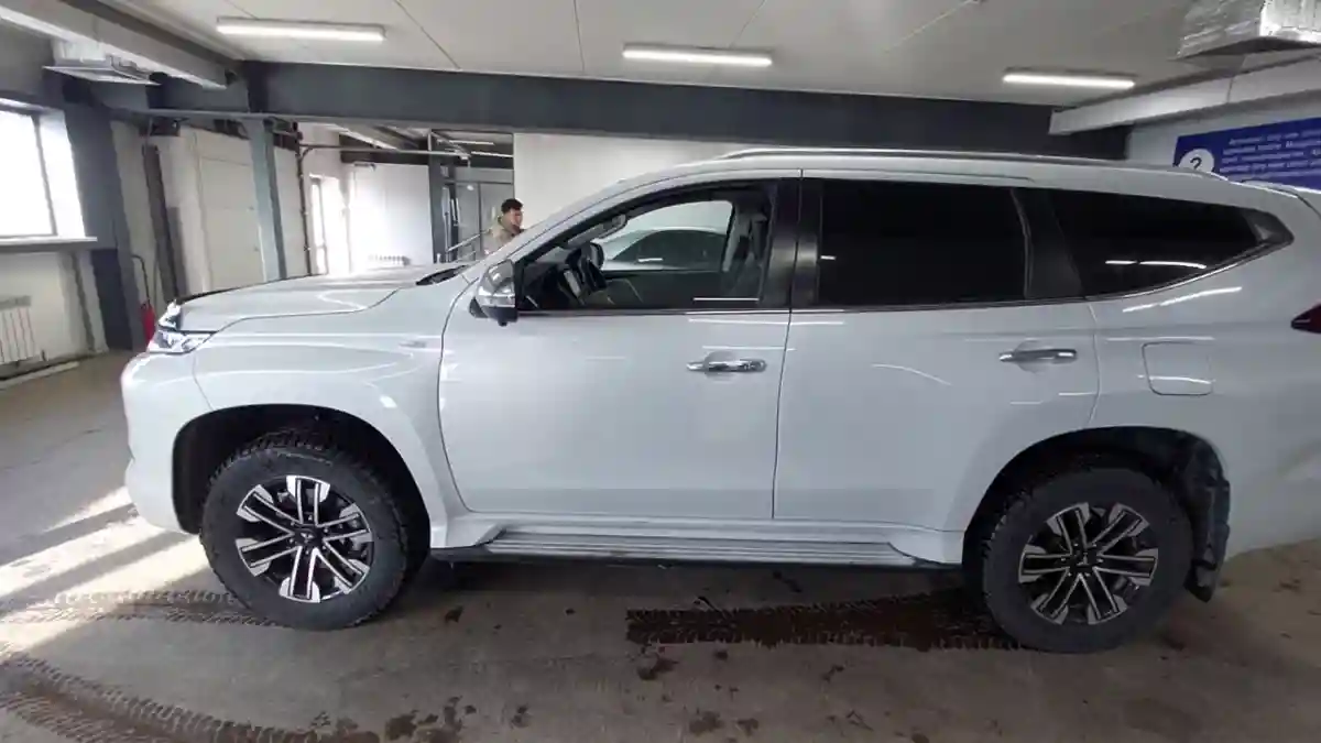 Mitsubishi Montero Sport 2021 года за 17 700 000 тг. в Астана