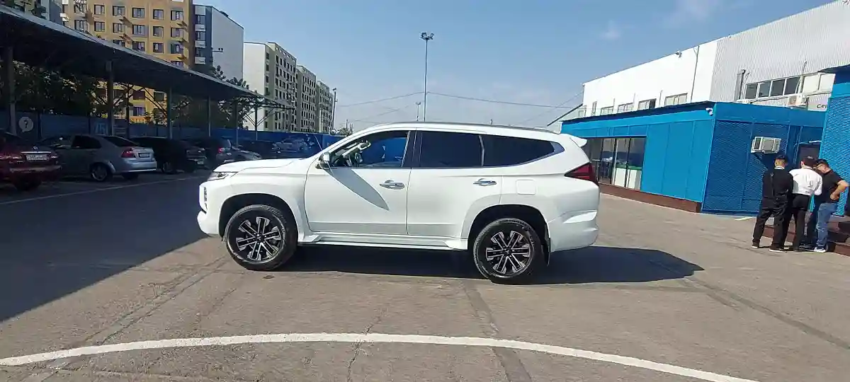 Mitsubishi Montero Sport 2022 года за 18 800 000 тг. в Алматы