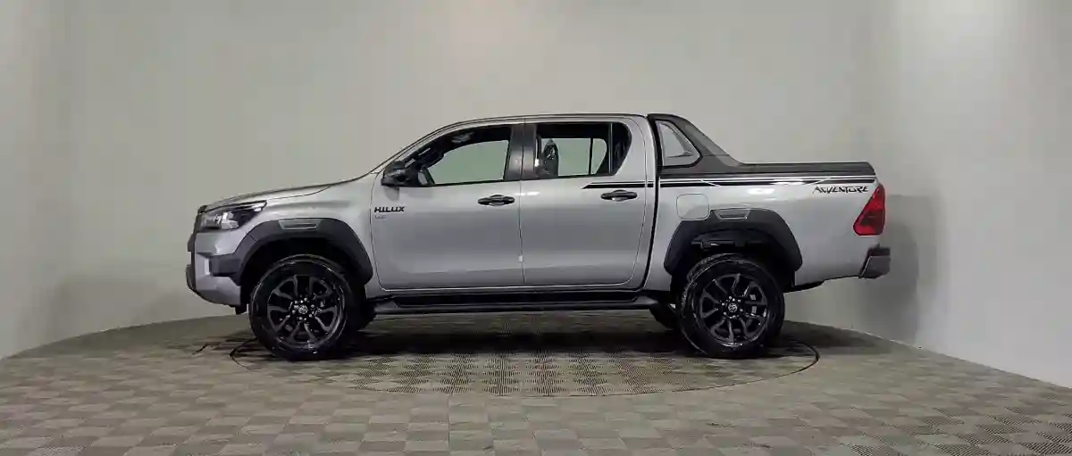 Toyota Hilux 2022 года за 31 300 000 тг. в Алматы