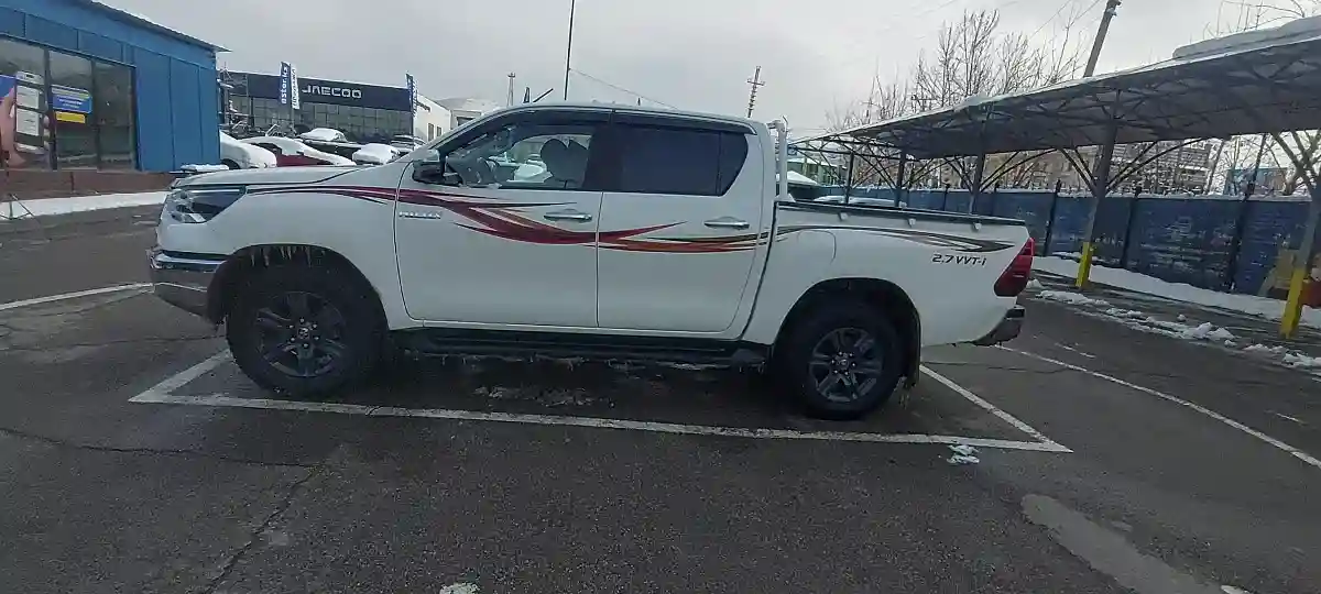 Toyota Hilux 2022 года за 19 500 000 тг. в Алматы