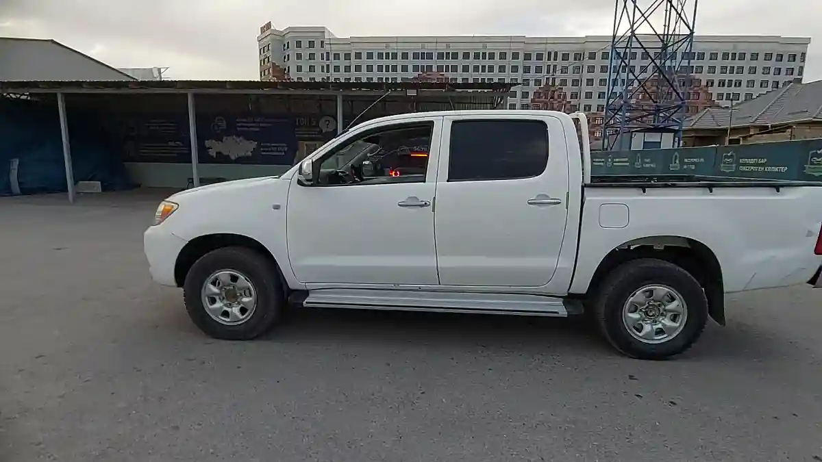 Toyota Hilux 2006 года за 5 500 000 тг. в Шымкент