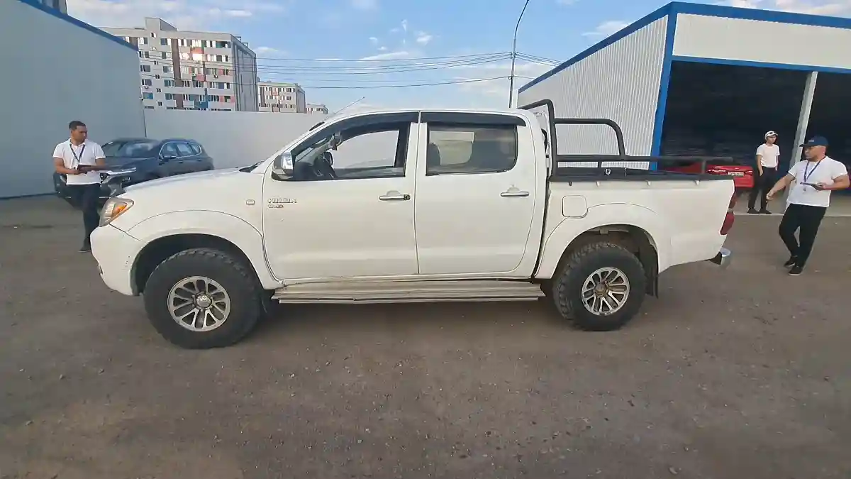 Toyota Hilux 2007 года за 6 500 000 тг. в Алматы