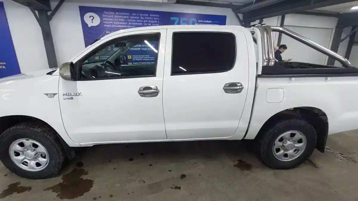 Toyota Hilux 2006 года за 5 000 000 тг. в Астана