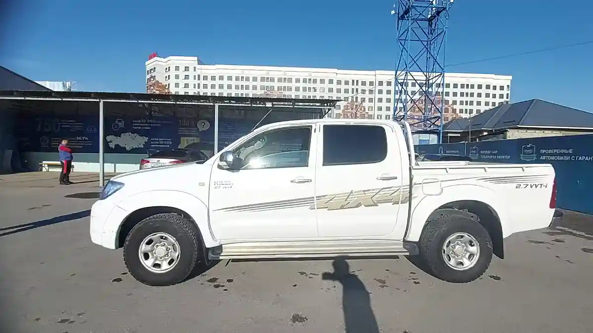 Toyota Hilux 2010 года за 6 000 000 тг. в Шымкент