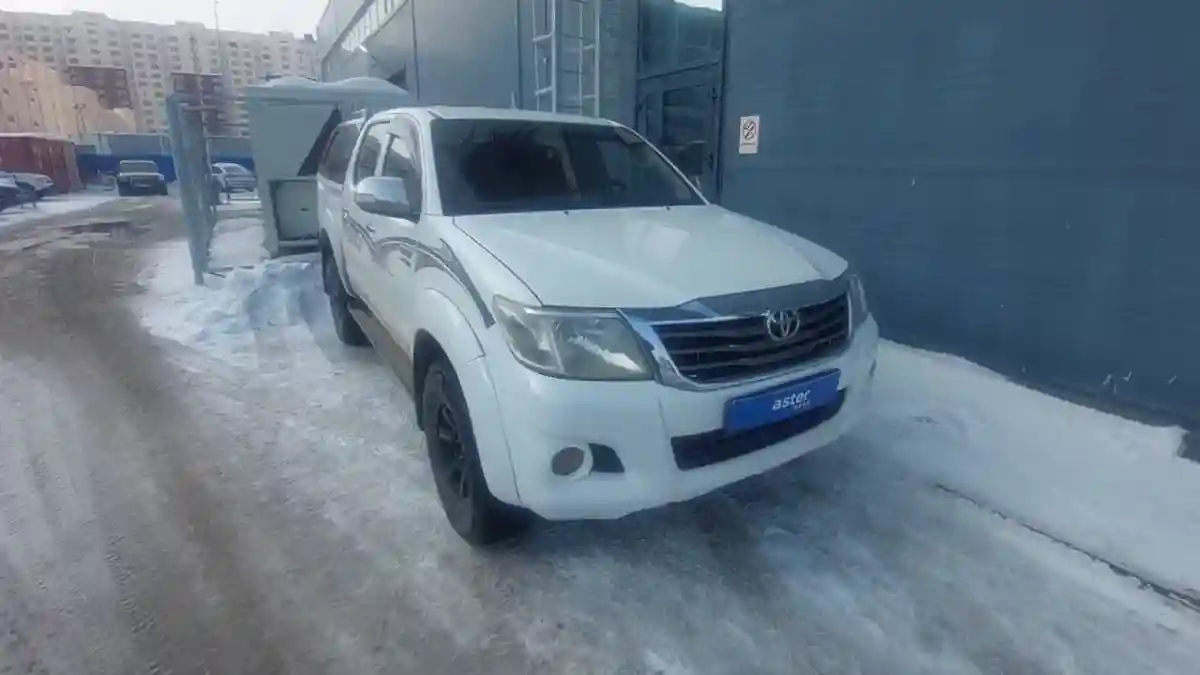 Toyota Hilux 2012 года за 9 000 000 тг. в Астана