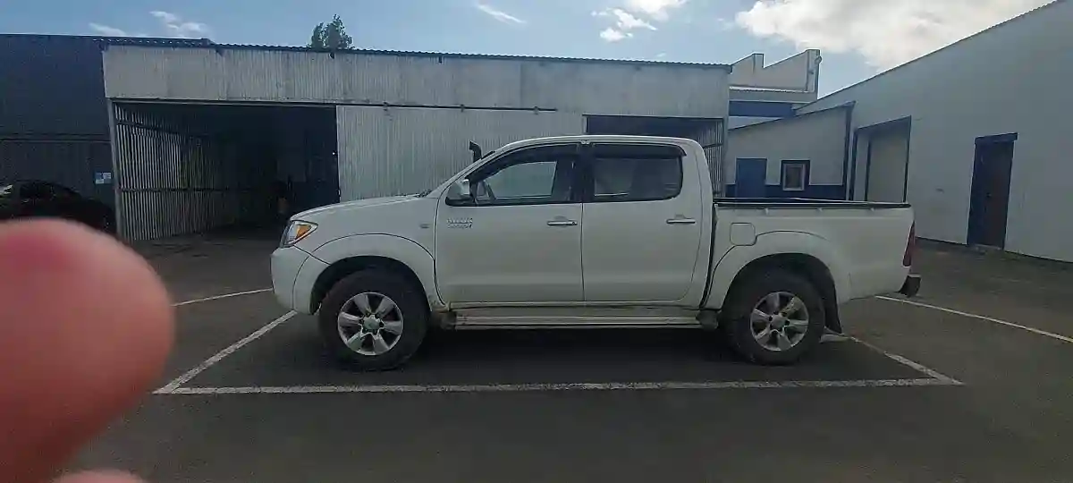 Toyota Hilux 2008 года за 8 000 000 тг. в Атырау