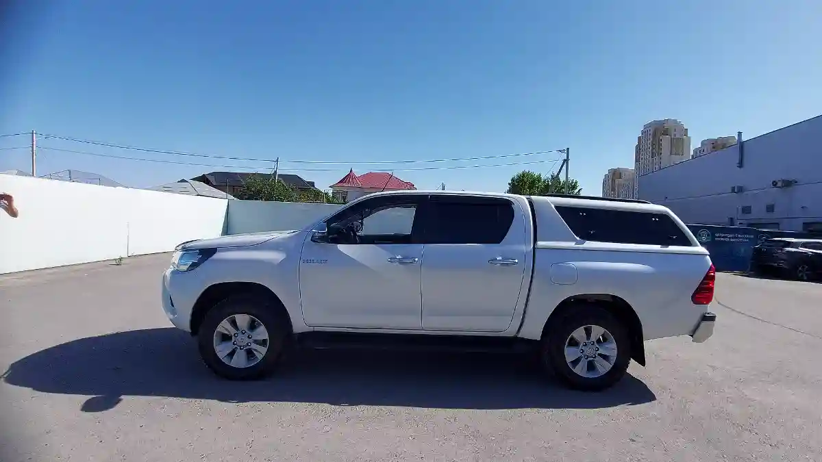 Toyota Hilux 2019 года за 20 000 000 тг. в Шымкент