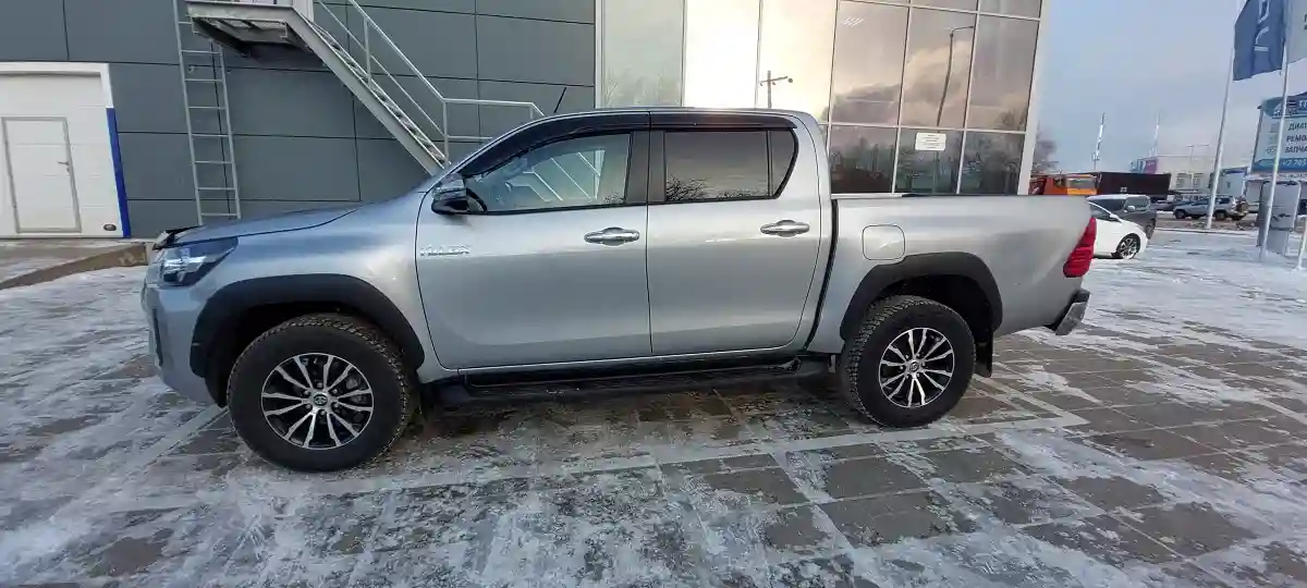 Toyota Hilux 2016 года за 16 000 000 тг. в Уральск