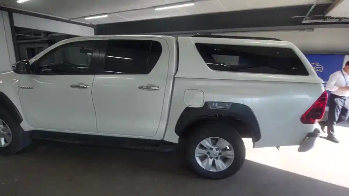 Toyota Hilux 2018 года за 17 000 000 тг. в Астана