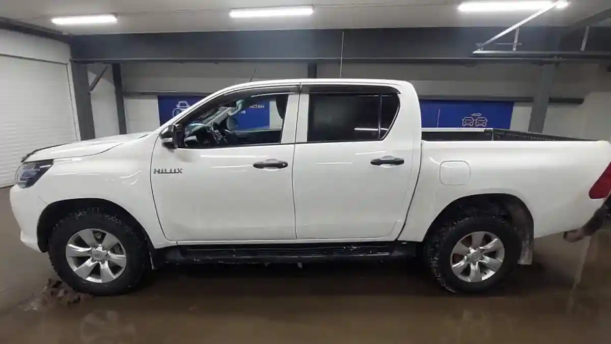 Toyota Hilux 2017 года за 14 500 000 тг. в Астана