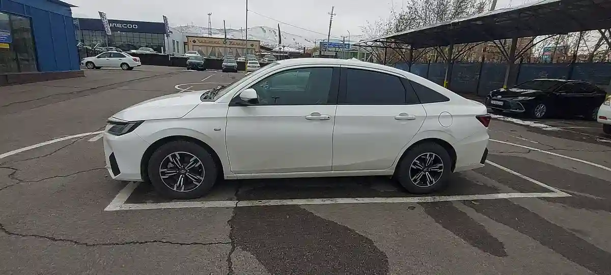 Toyota Yaris 2022 года за 9 500 000 тг. в Алматы