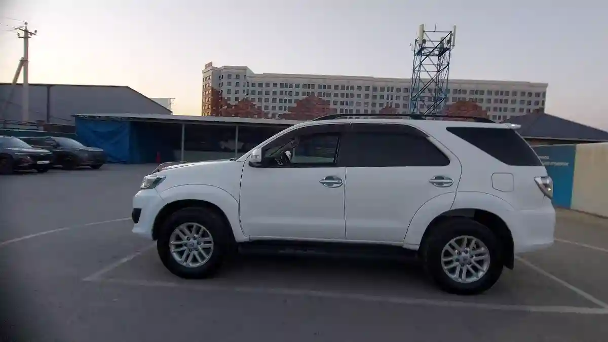 Toyota Fortuner 2014 года за 10 000 000 тг. в Шымкент