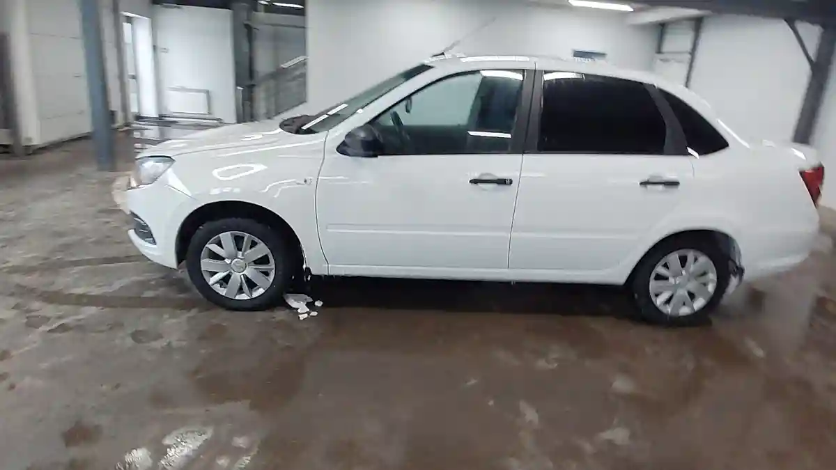 LADA (ВАЗ) Granta 2021 года за 3 800 000 тг. в Астана