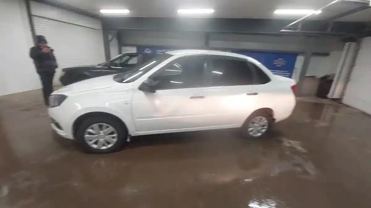 LADA (ВАЗ) Granta 2021 года за 4 000 000 тг. в Астана