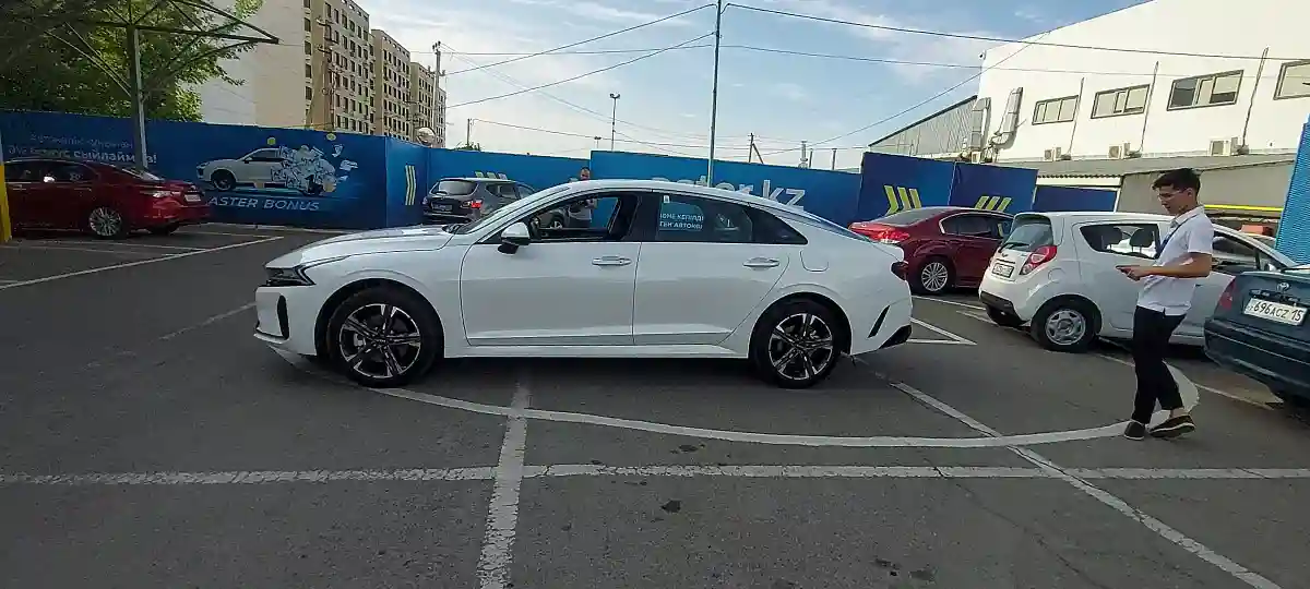 Kia K5 2025 года за 15 000 000 тг. в Алматы