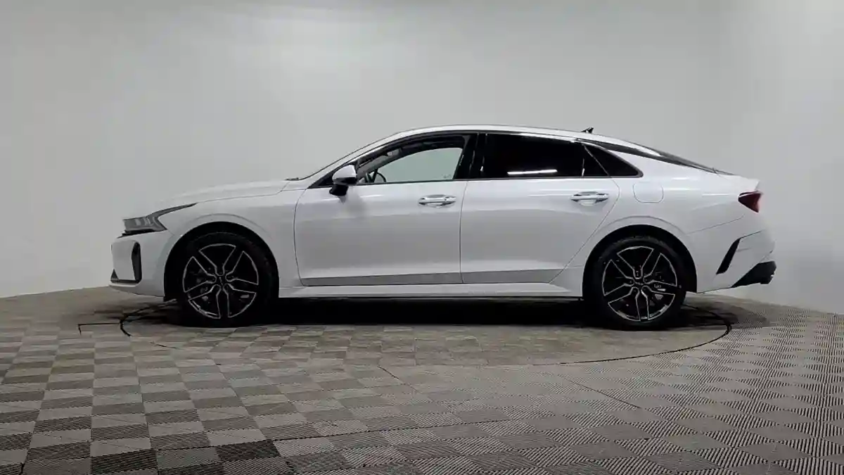 Kia K5 2025 года за 18 200 000 тг. в Алматы
