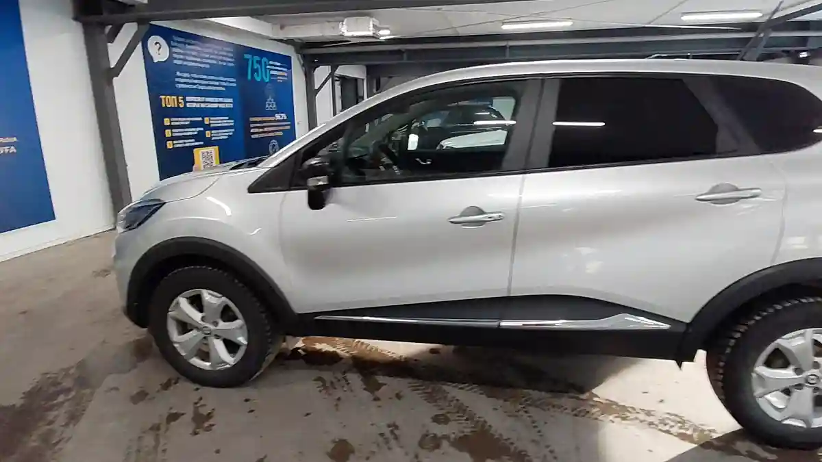 Renault Kaptur 2021 года за 7 500 000 тг. в Астана