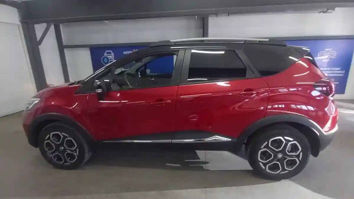 Renault Kaptur 2021 года за 8 000 000 тг. в Астана