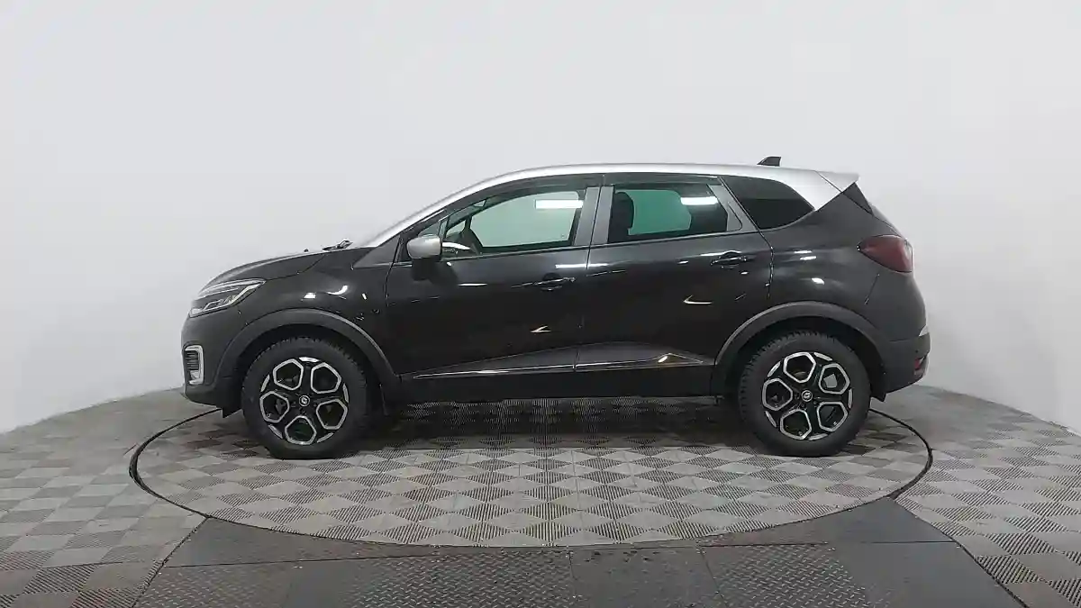 Renault Kaptur 2021 года за 7 490 000 тг. в Астана
