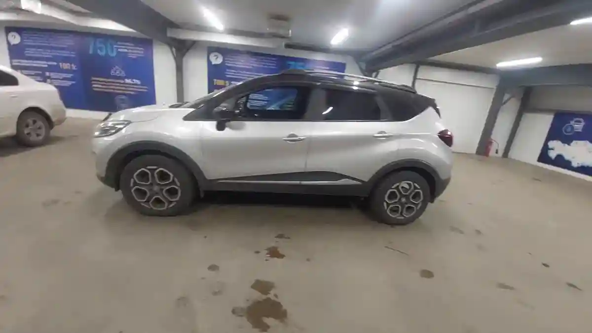 Renault Kaptur 2022 года за 9 000 000 тг. в Астана