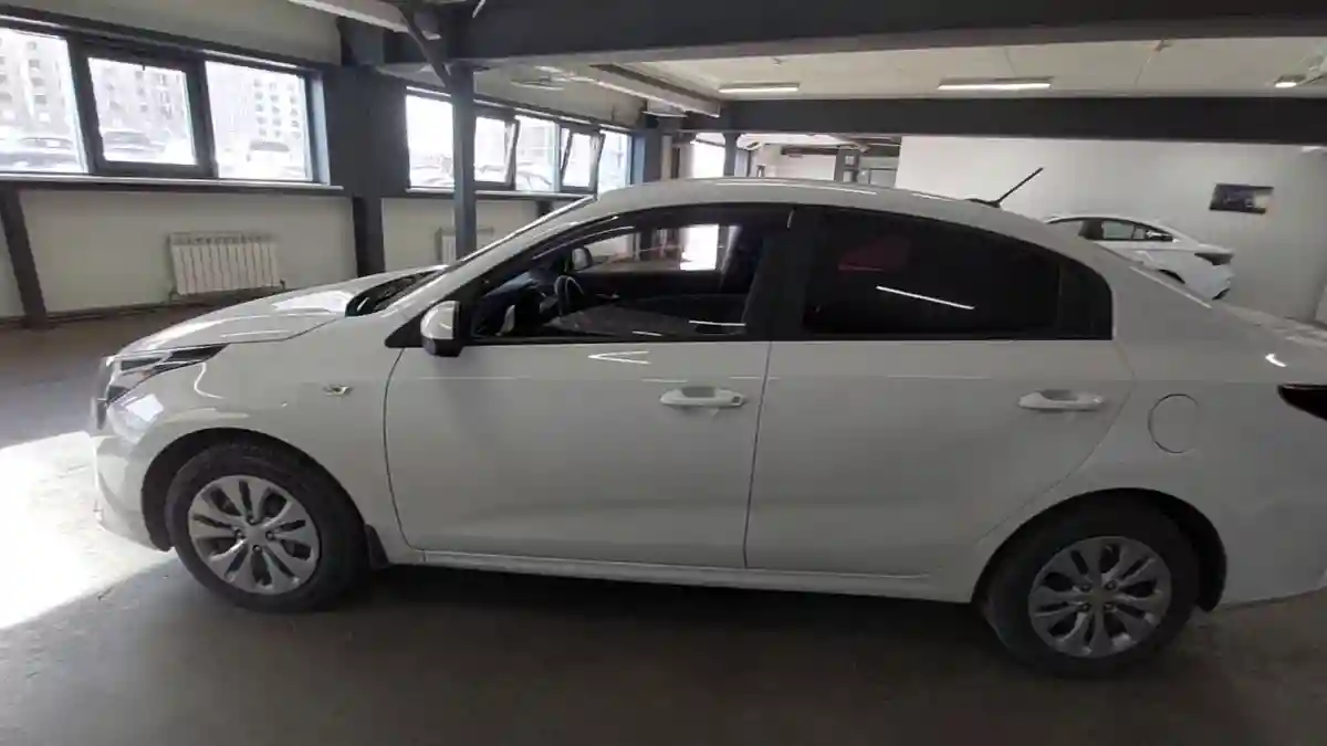 Kia Rio 2022 года за 8 500 000 тг. в Астана