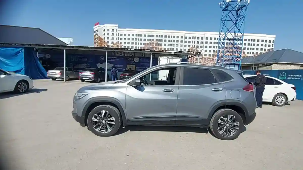 Chevrolet Tracker 2022 года за 9 000 000 тг. в Шымкент