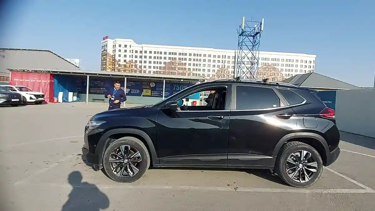 Chevrolet Tracker 2023 года за 10 000 000 тг. в Шымкент