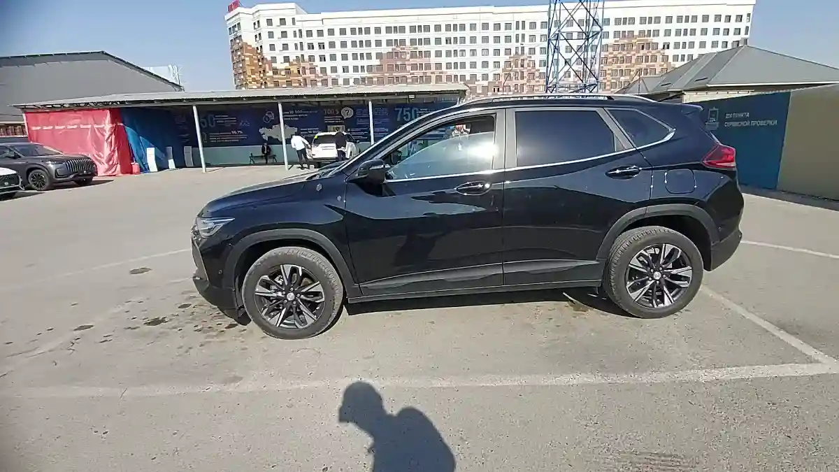 Chevrolet Tracker 2024 года за 10 000 000 тг. в Шымкент