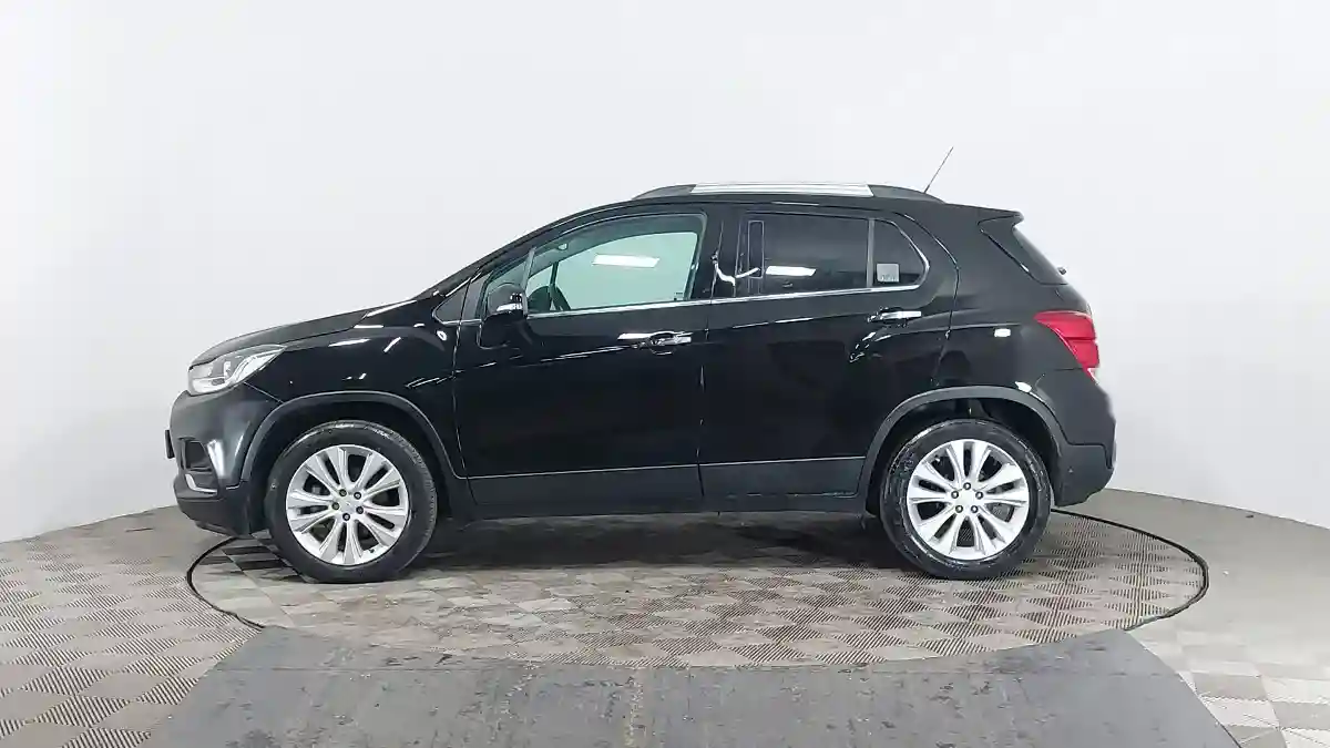 Chevrolet Tracker 2021 года за 7 390 000 тг. в Астана
