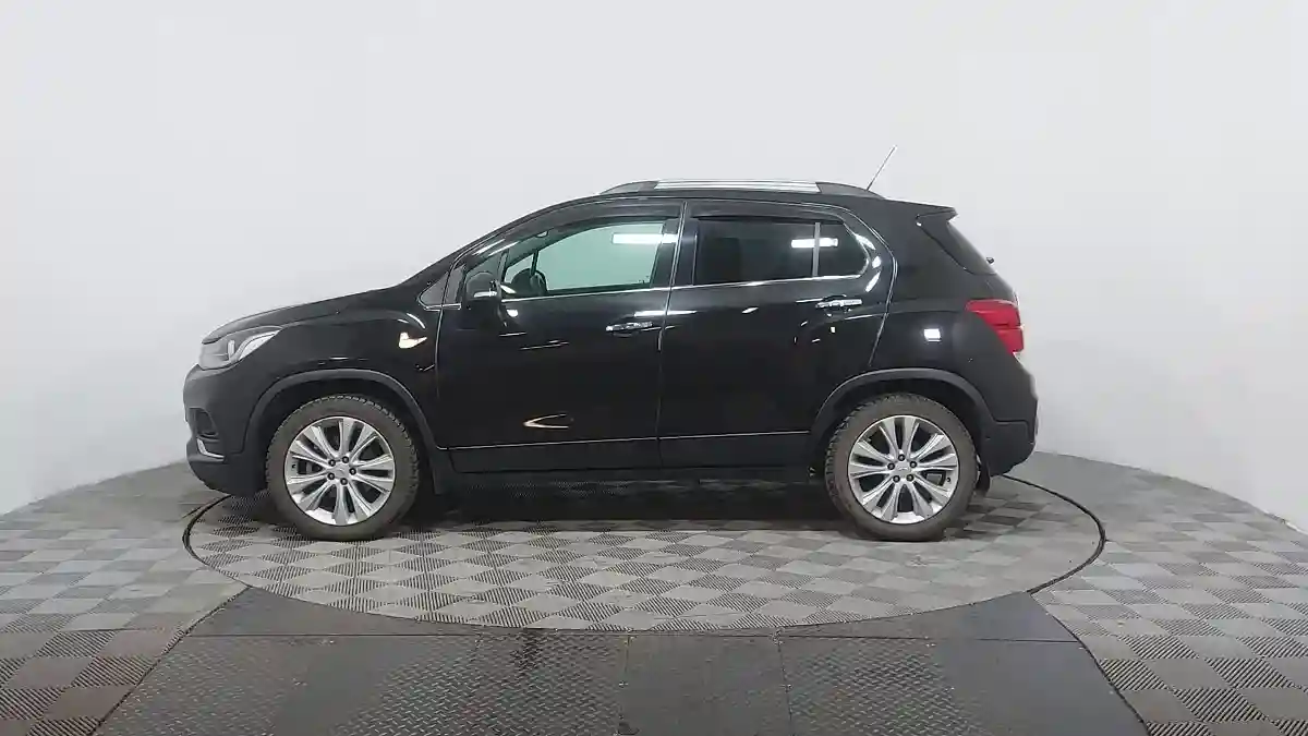 Chevrolet Tracker 2021 года за 7 000 000 тг. в Астана