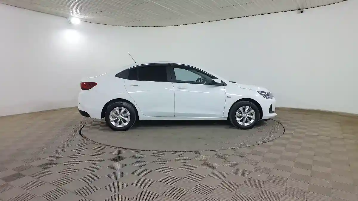 Chevrolet Onix 2023 года за 5 990 000 тг. в Шымкент