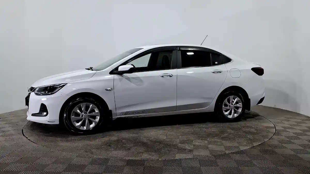 Chevrolet Onix 2023 года за 5 800 000 тг. в Астана