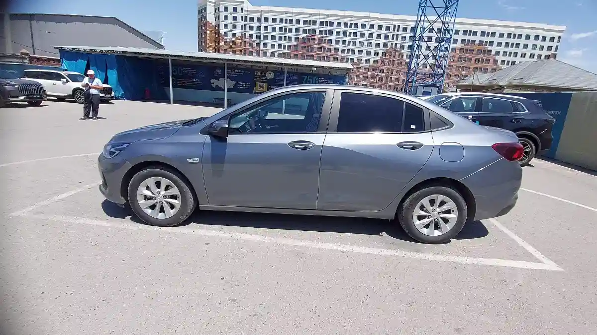 Chevrolet Onix 2023 года за 7 000 000 тг. в Шымкент