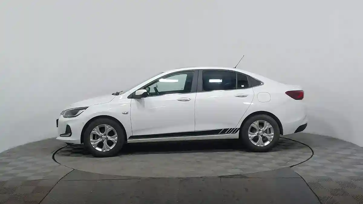 Chevrolet Onix 2023 года за 5 700 000 тг. в Астана