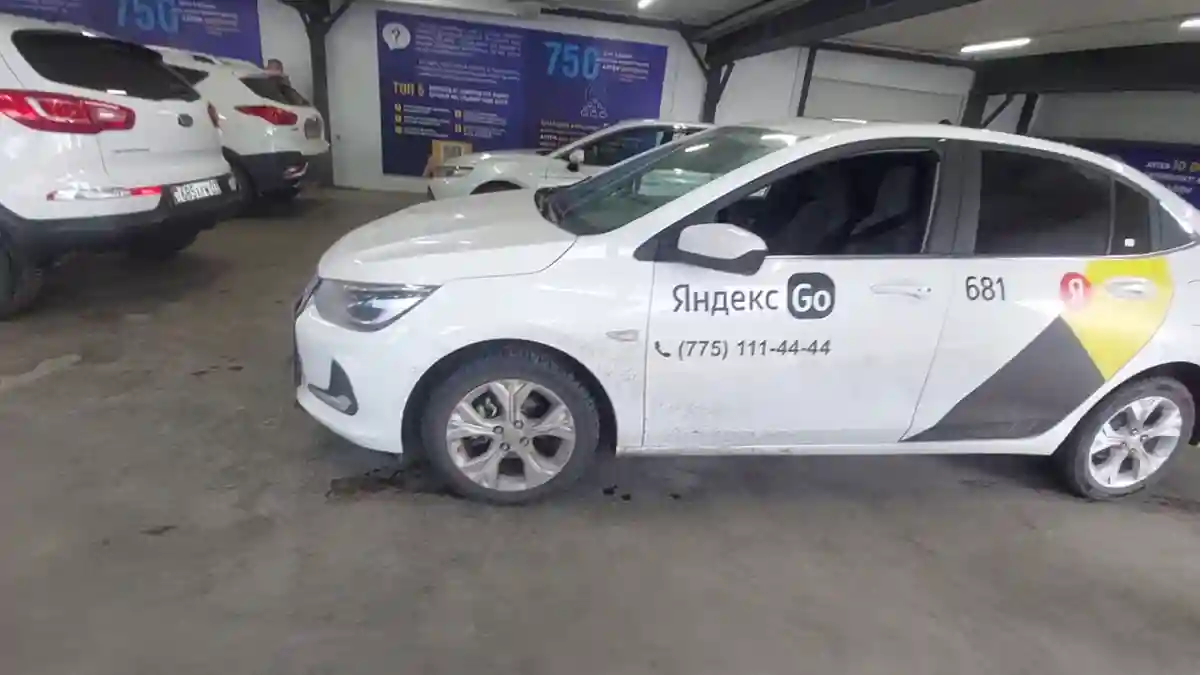 Chevrolet Onix 2023 года за 7 000 000 тг. в Астана