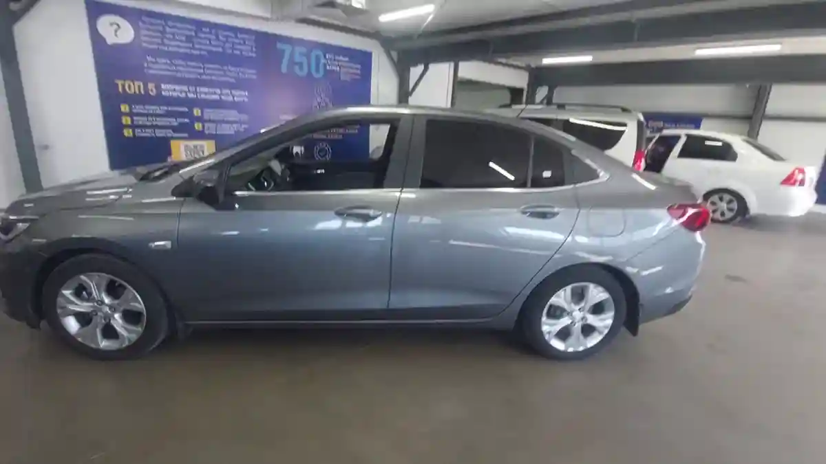 Chevrolet Onix 2024 года за 7 000 000 тг. в Астана