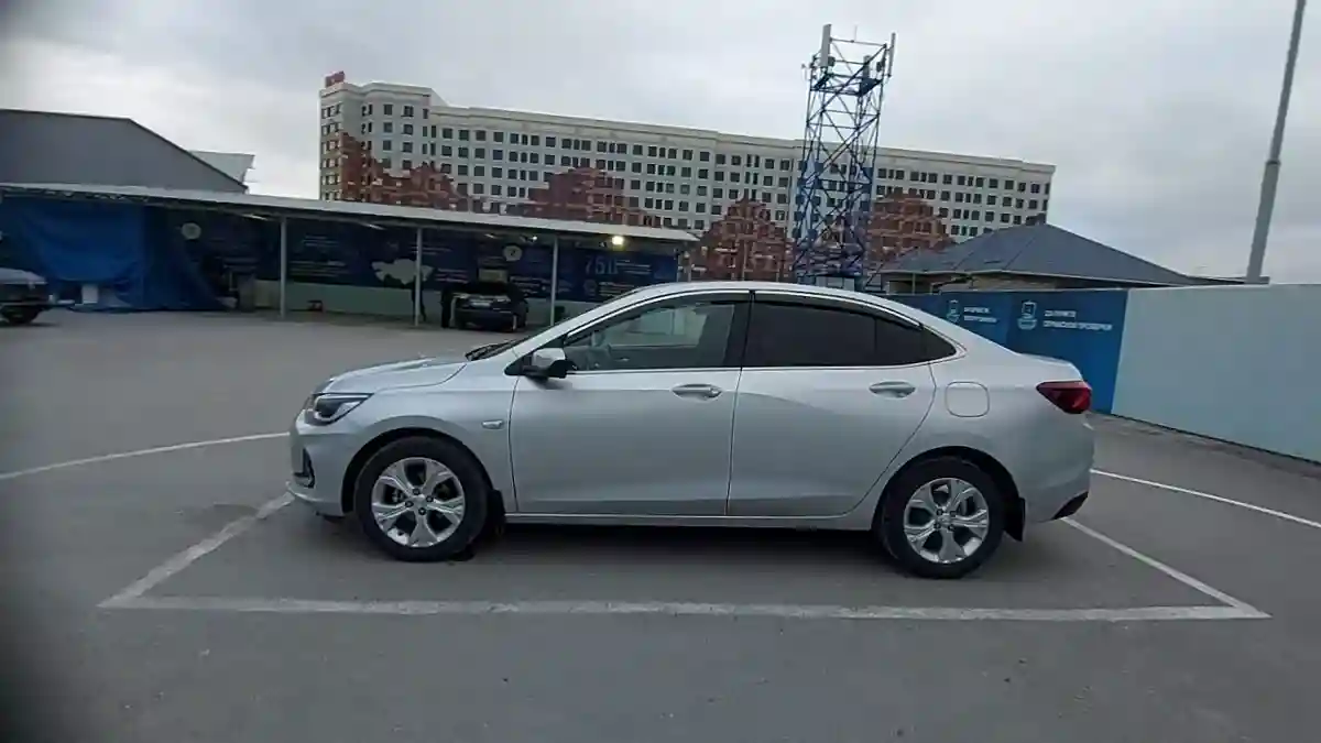 Chevrolet Onix 2023 года за 6 200 000 тг. в Шымкент