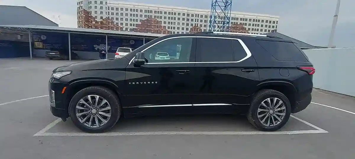 Chevrolet Traverse 2023 года за 30 000 000 тг. в Шымкент