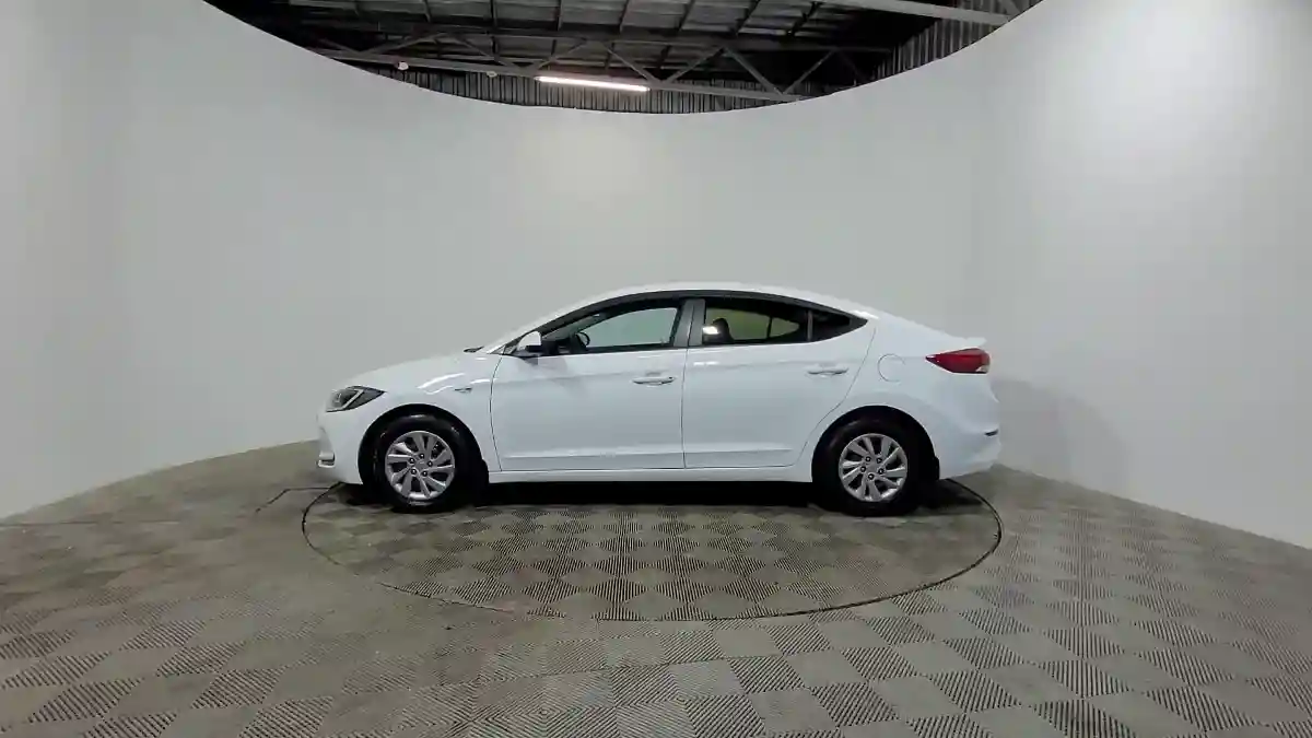Hyundai Elantra 2017 года за 8 390 000 тг. в Алматы