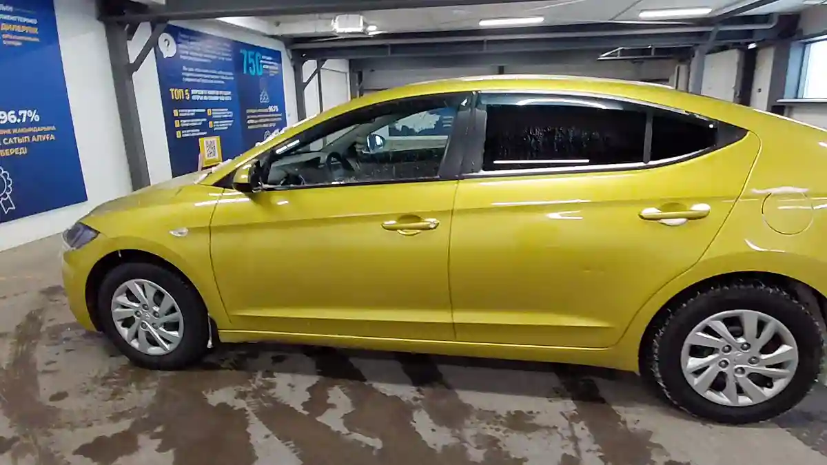 Hyundai Elantra 2017 года за 7 400 000 тг. в Астана