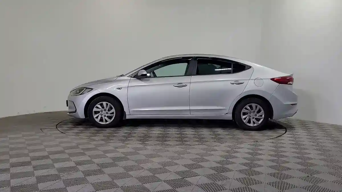 Hyundai Elantra 2018 года за 6 400 000 тг. в Алматы