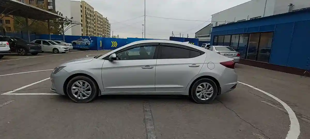 Hyundai Elantra 2019 года за 6 750 000 тг. в Алматы