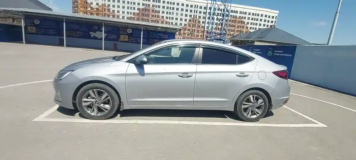 Hyundai Elantra 2020 года за 9 000 000 тг. в Шымкент