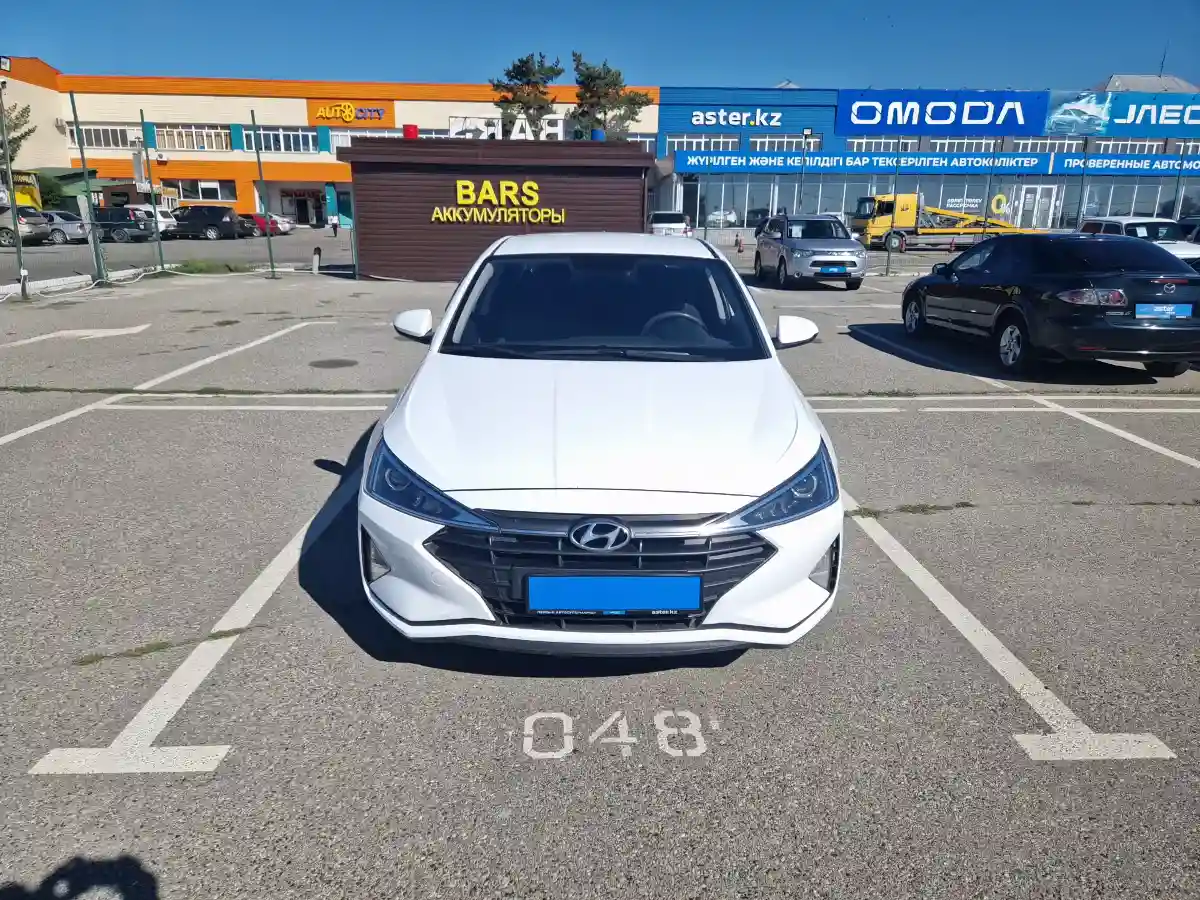 Hyundai Elantra 2020 года за 7 790 000 тг. в Талдыкорган