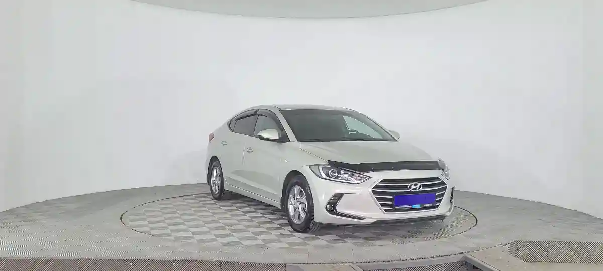Hyundai Elantra 2017 года за 7 690 000 тг. в Караганда